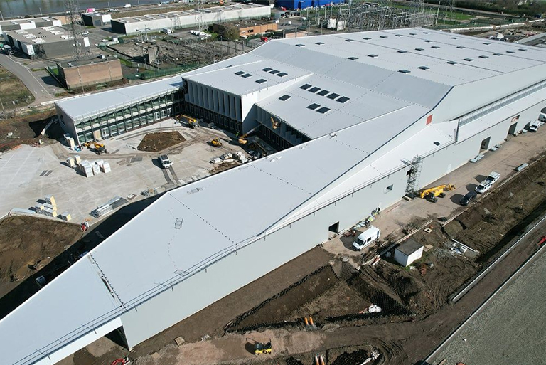La force d'un savoir-faire local pour la toiture de Liège Expo